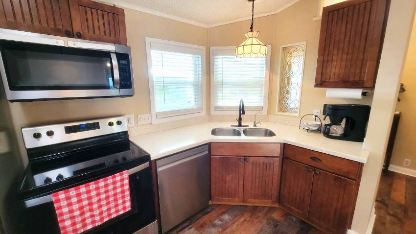 519 Tahiti Drive a Lake Wales, FL Mobile or Manufactured Home for Sale